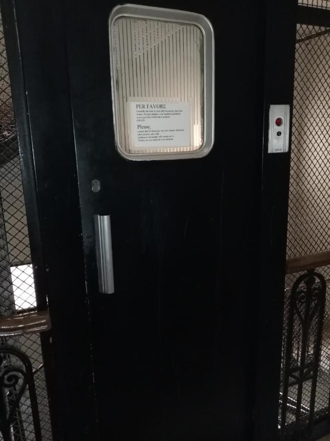 Guesthouse City Center Бари Экстерьер фото
