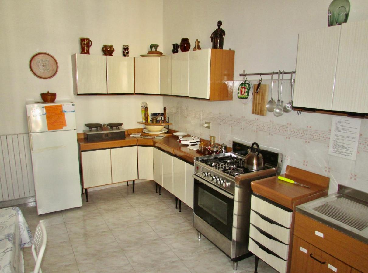 Guesthouse City Center Бари Экстерьер фото