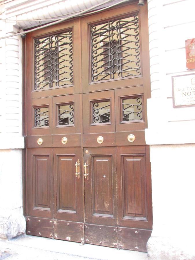 Guesthouse City Center Бари Экстерьер фото